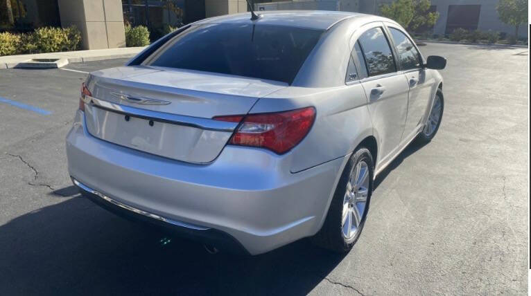 2011 Chrysler 200 Touring