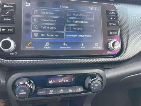 2022 Nissan Kicks SV