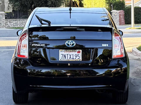 2015 Toyota Prius Two