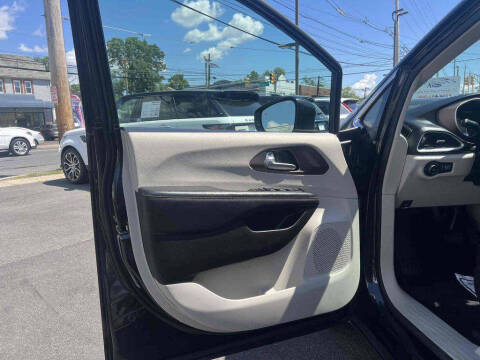 2018 Chrysler Pacifica Touring L