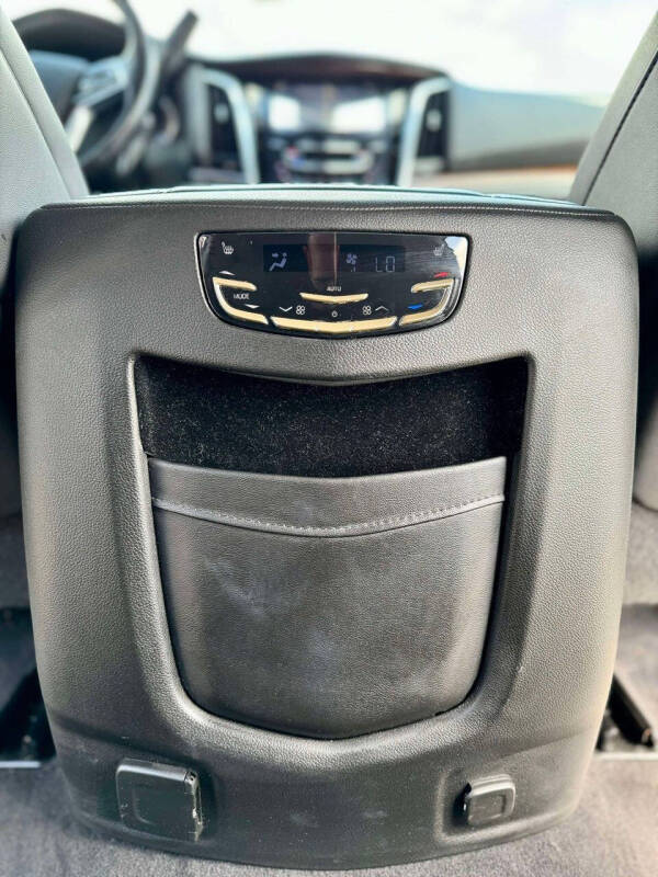 2020 Cadillac Escalade ESV Standard