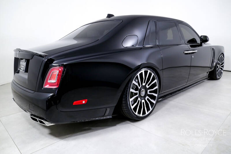 2024 Rolls-Royce Phantom