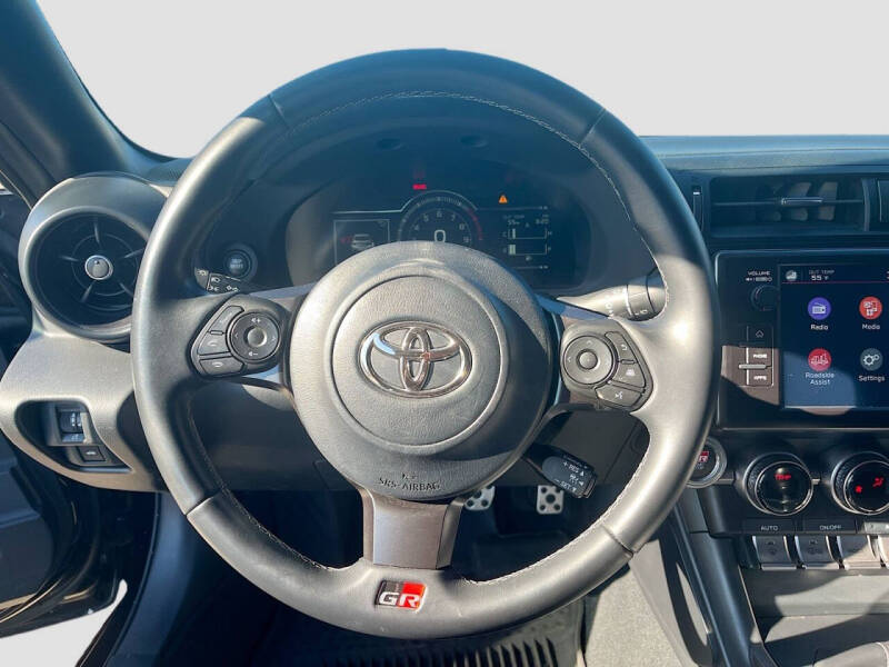 2024 Toyota GR86 Premium