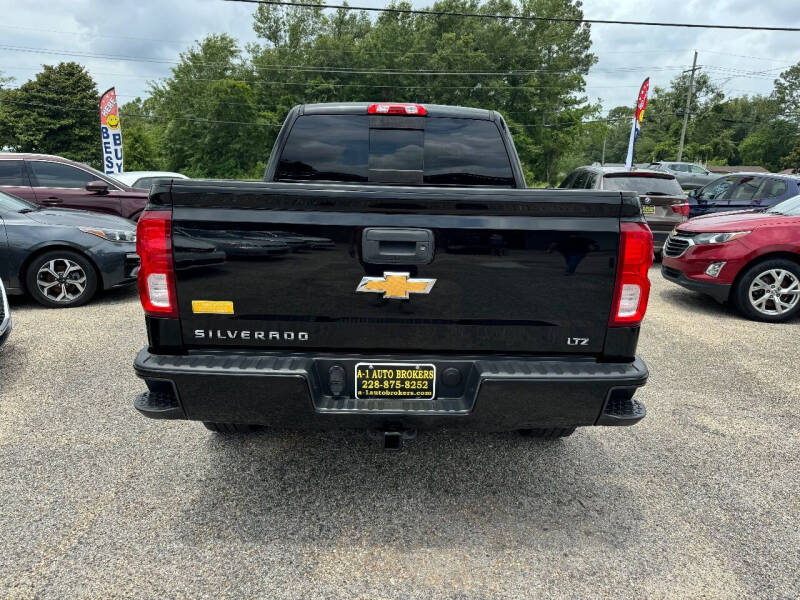 2017 Chevrolet Silverado 1500 LTZ photo 7