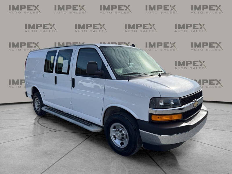 2023 Chevrolet Express 2500