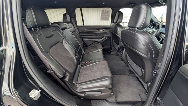 2024 Jeep Grand Cherokee L Altitude