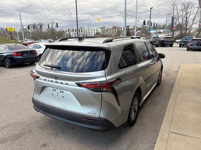 2022 Toyota Sienna XLE 7-Passenger