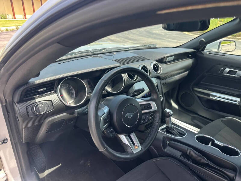 2019 Ford Mustang