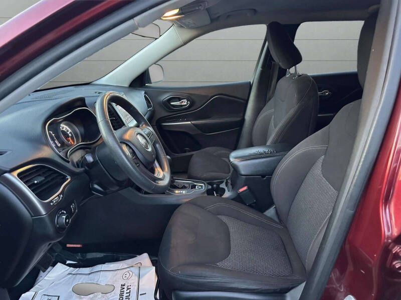 2019 Jeep Cherokee Latitude