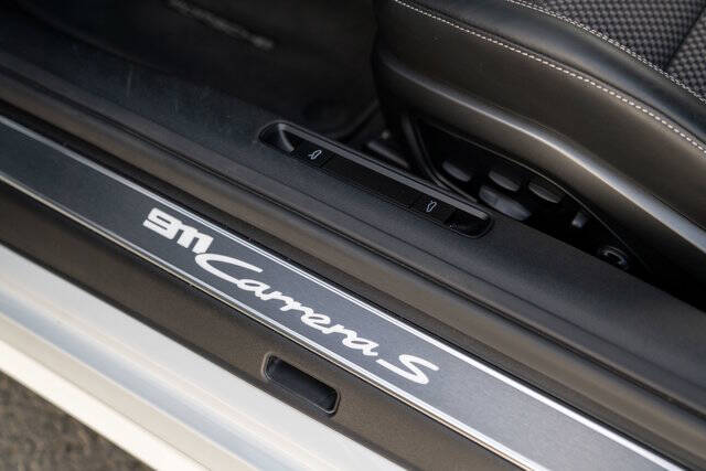 2020 Porsche 911 24
