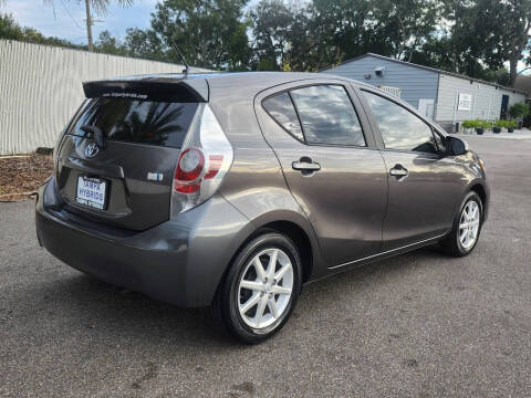 2014 Toyota Prius c Three