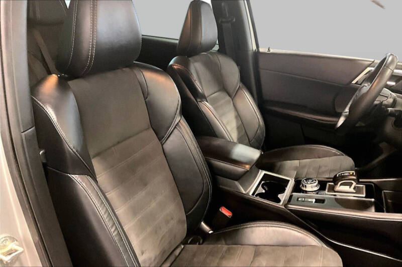 2023 Mitsubishi Outlander
