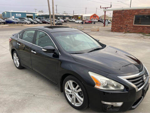 2013 Nissan Altima for sale at MAG Autos LLC in Oklahoma City OK