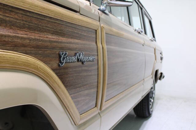 1989 Jeep Grand Wagoneer