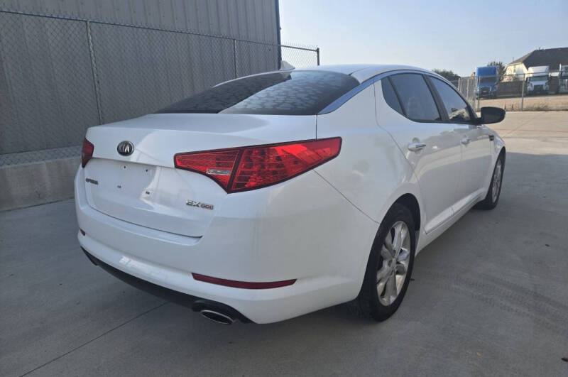 2013 Kia Optima EX photo 16