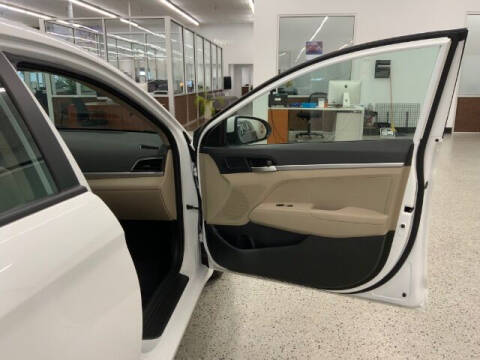 2019 Hyundai Elantra