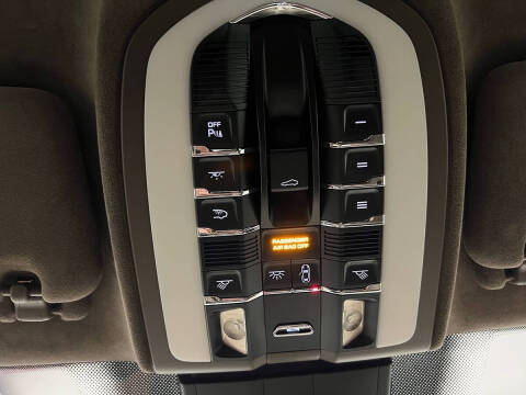 2011 Porsche Cayenne Turbo