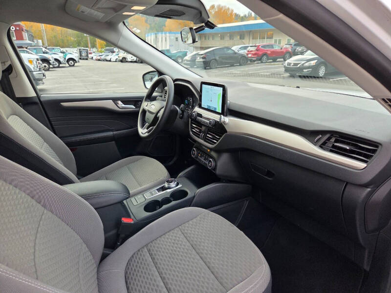 2021 Ford Escape Hybrid SE