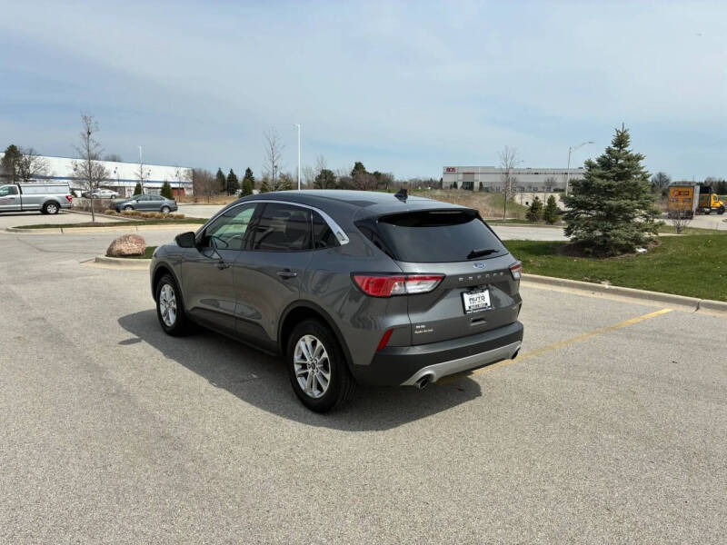 2022 Ford Escape SE