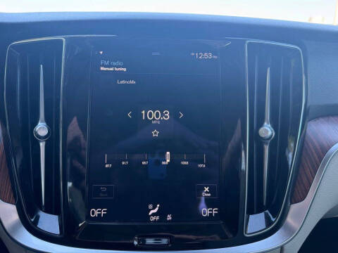 2021 Volvo S60 T5 Momentum