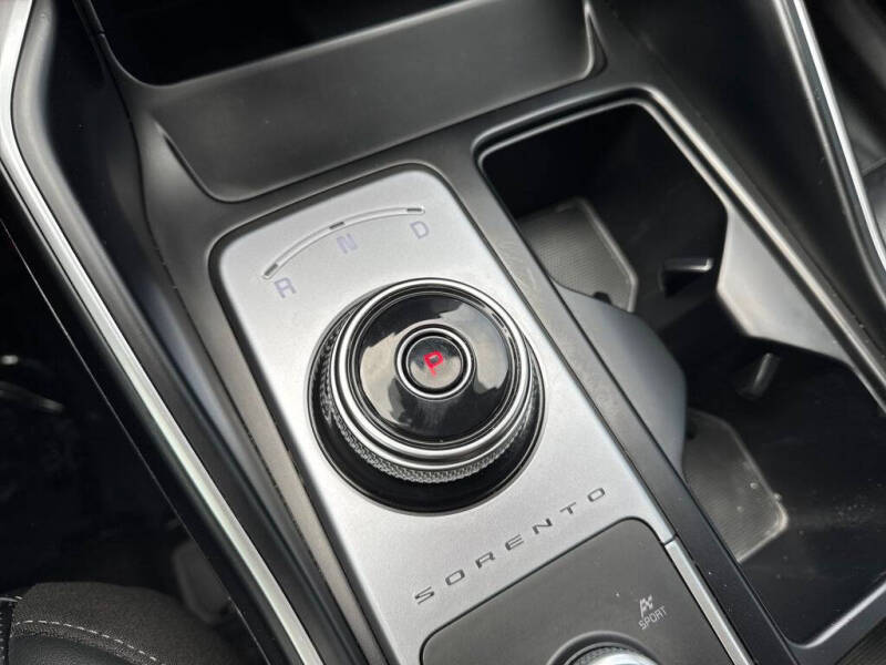 2022 Kia Sorento Hybrid S