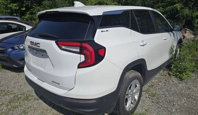 2024 GMC Terrain SLE