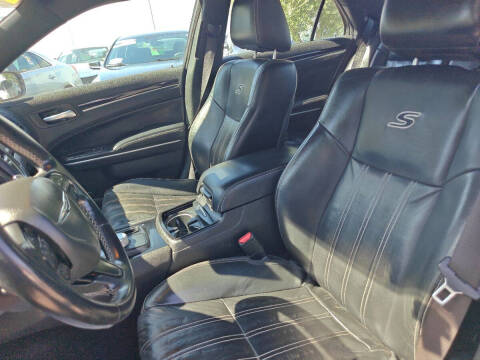2022 Chrysler 300 S V6