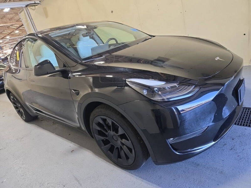 2023 Tesla Model Y Long Range