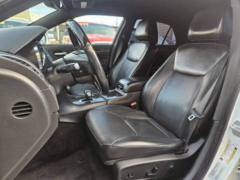 2014 Chrysler 300 C
