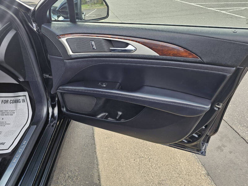 2017 Lincoln MKZ Hybrid Reserve