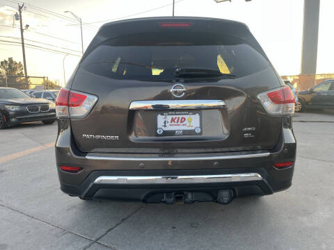 2015 Nissan Pathfinder SL