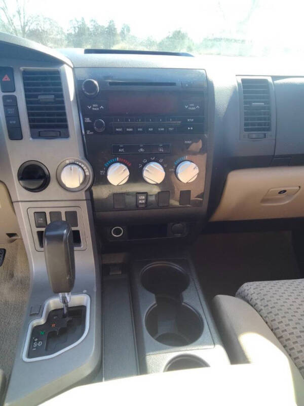 2011 Toyota Tundra Grade