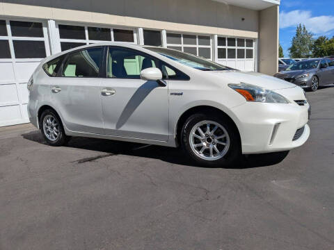 2012 Toyota Prius v Two