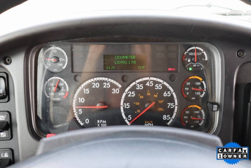 2018 Freightliner M2 106