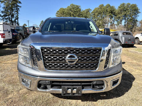 2017 Nissan Titan SV