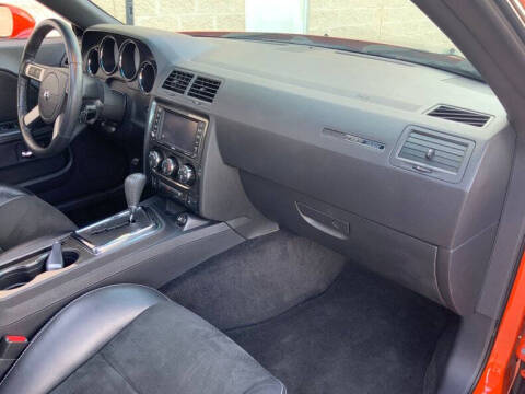 2008 Dodge Challenger SRT8