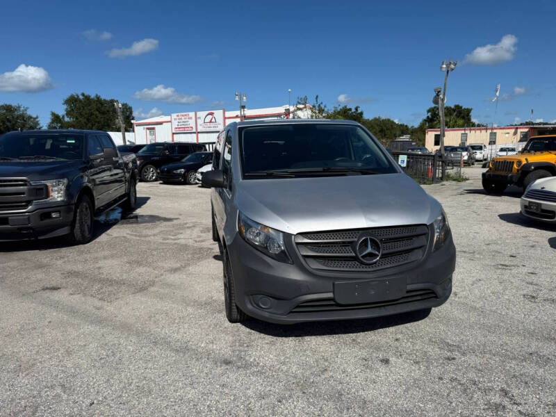 2017 Mercedes-Benz Metris Worker Passenger