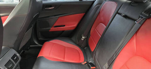 2017 Jaguar XE 35t R-Sport