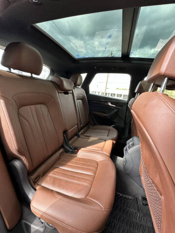 2020 Audi Q5 quattro Premium Plus 45 TFSI