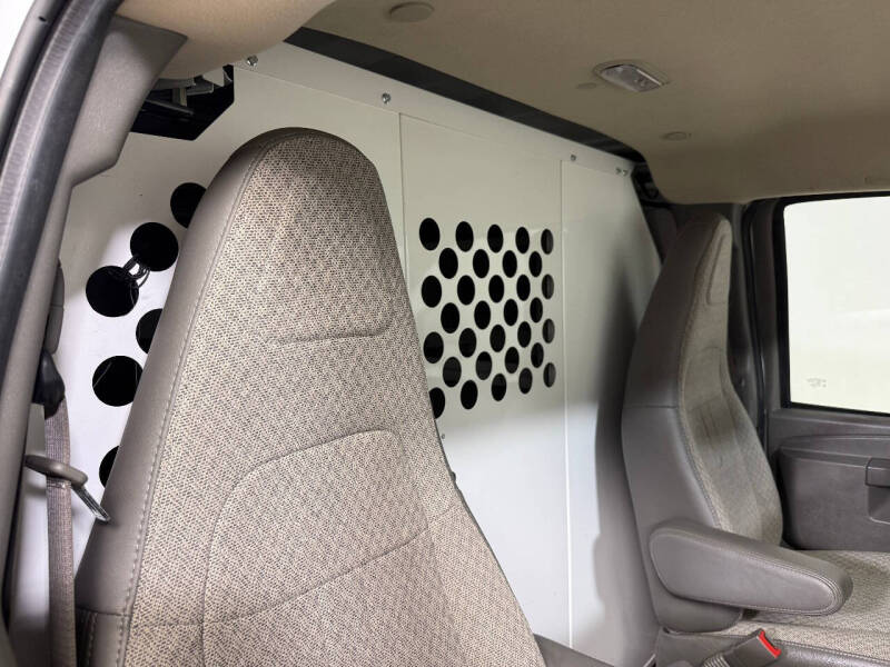 2024 GMC Savana 2500