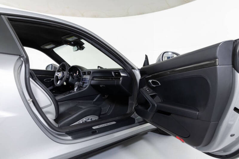 2018 Porsche 911 Turbo