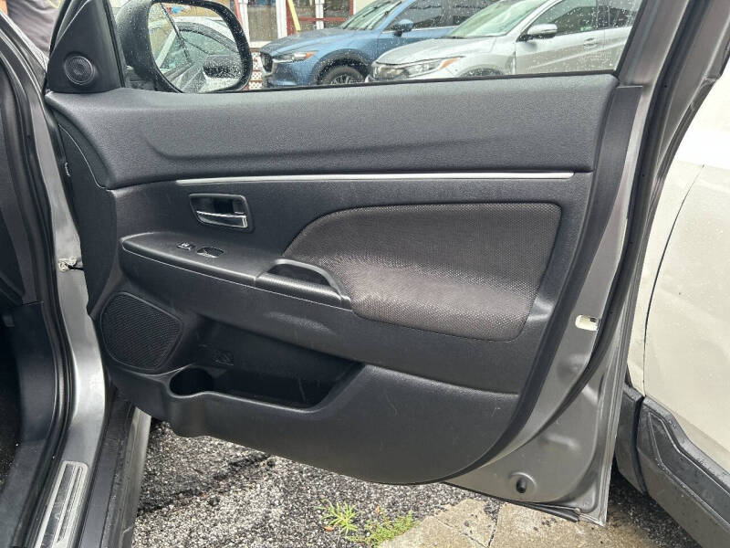 2011 Mitsubishi Outlander Sport SE
