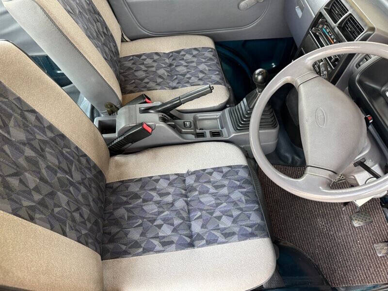 1997 Mitsubishi Minicab VX