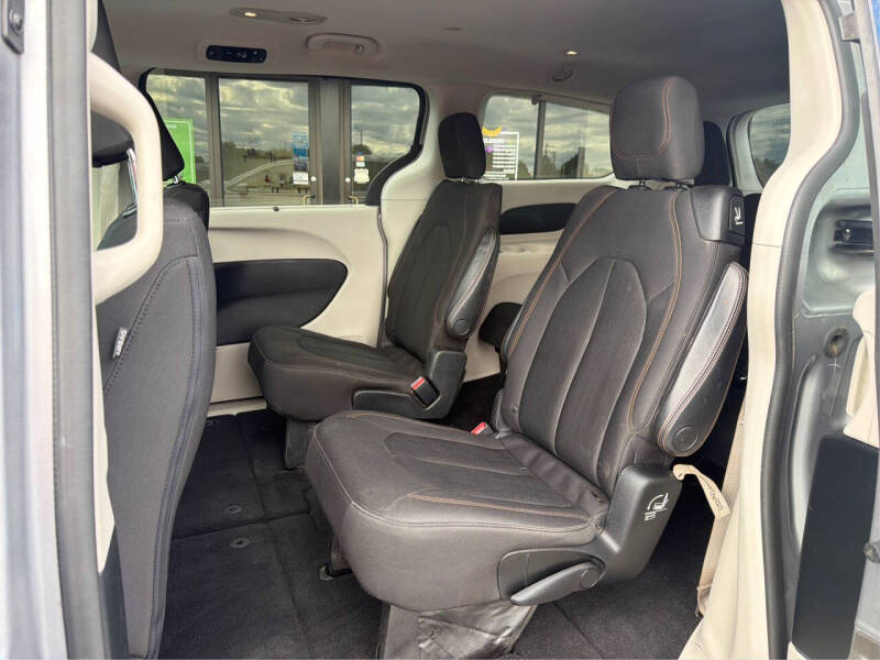 2018 Chrysler Pacifica Touring Plus