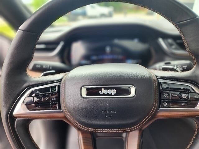 2022 Jeep Grand Cherokee Summit