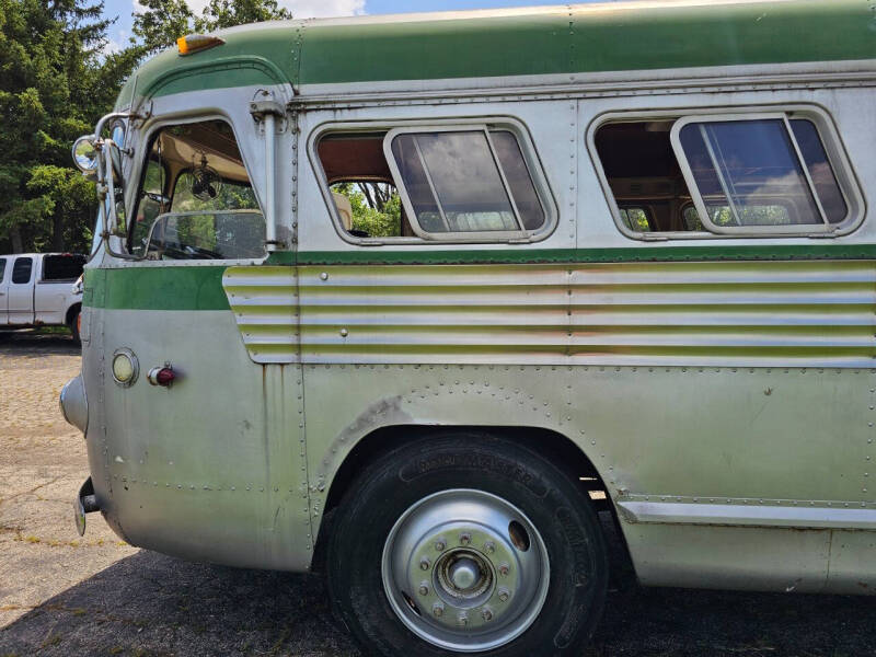 1948 Flxible Bus/RV