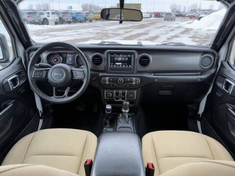 2023 Jeep Gladiator Sport S