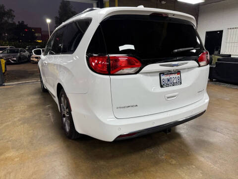 2018 Chrysler Pacifica Limited