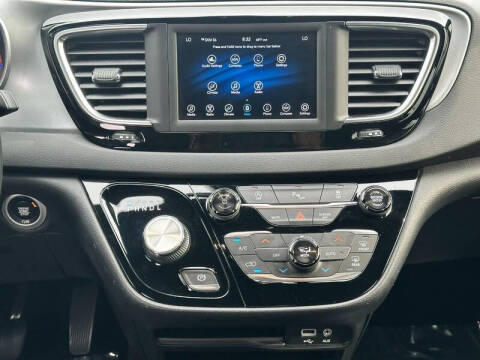 2019 Chrysler Pacifica Touring Plus
