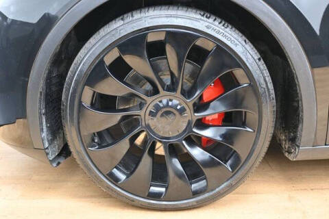 2024 Tesla Model Y Performance